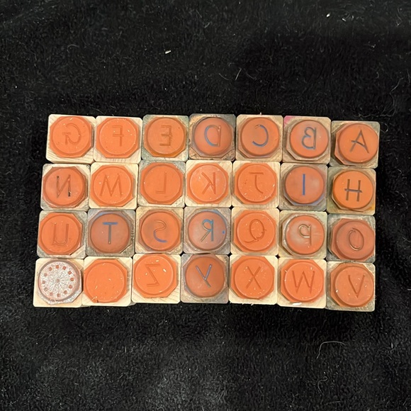 Hero Arts 28 piece alphabet stamps - Picture 3 of 3